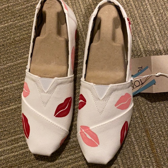 Hand painted toms size 7 - Picture 1 of 2